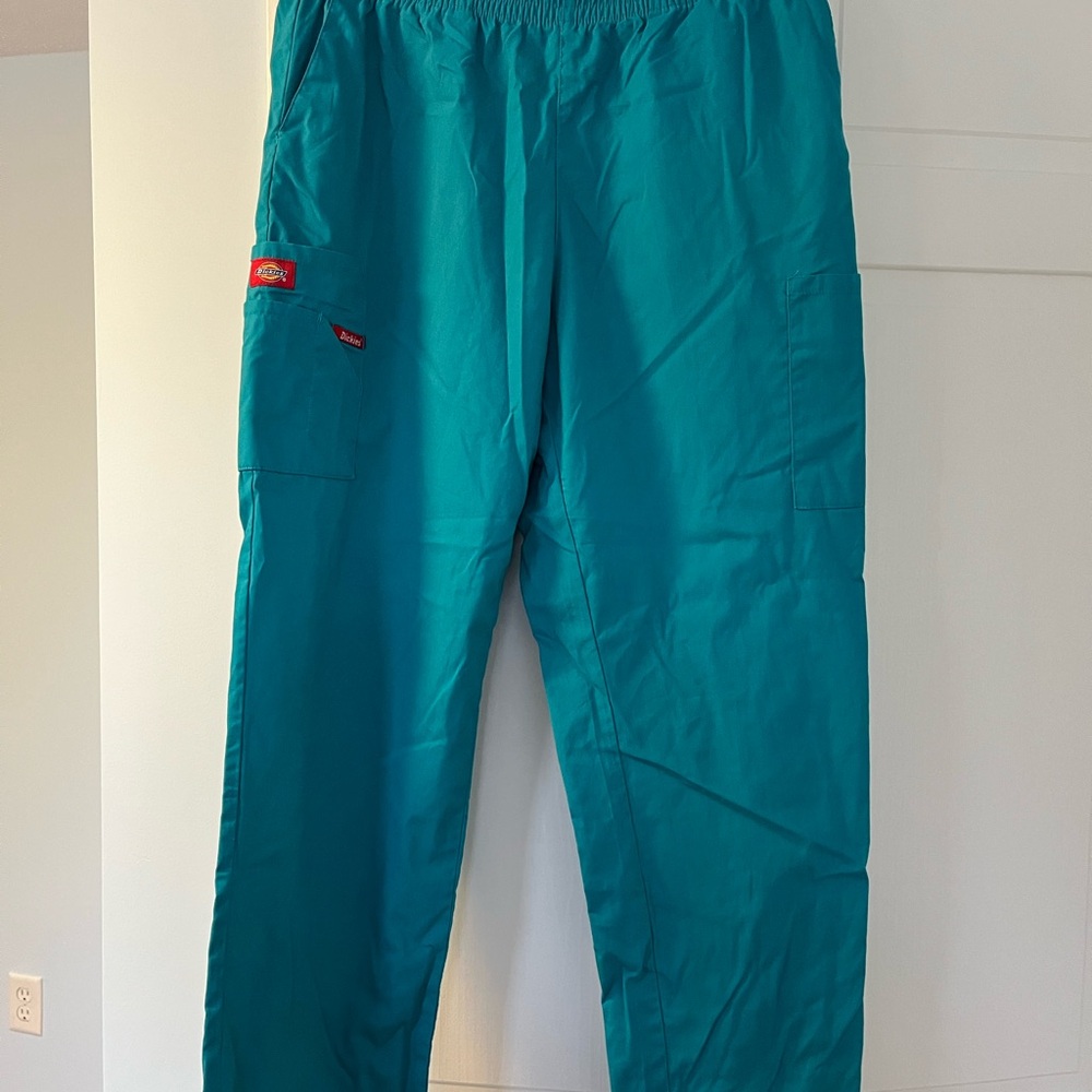 Dickies EDS Signature Cargo scrub Pants for Women